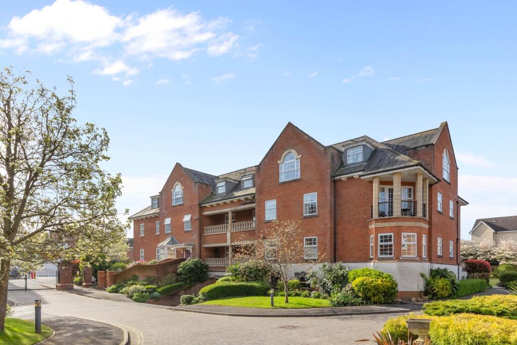 Main image of property: Potters Place, Horsham, RH12