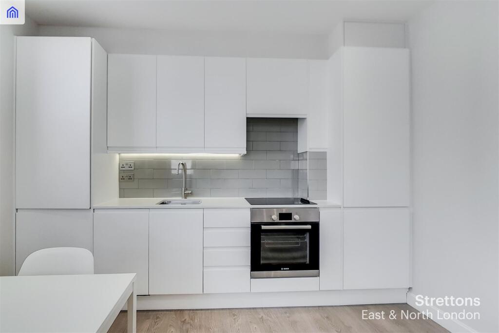 Main image of property: Commercial Road, Whitechapel, London, E1