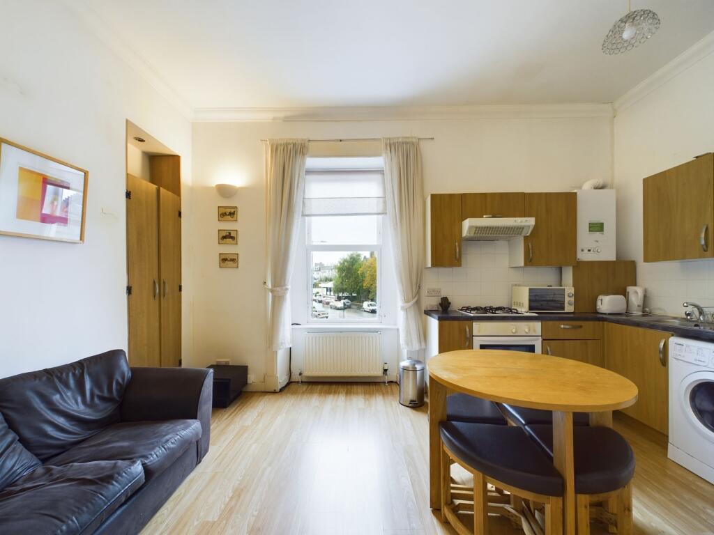 Apartment in Glasgow - View 3