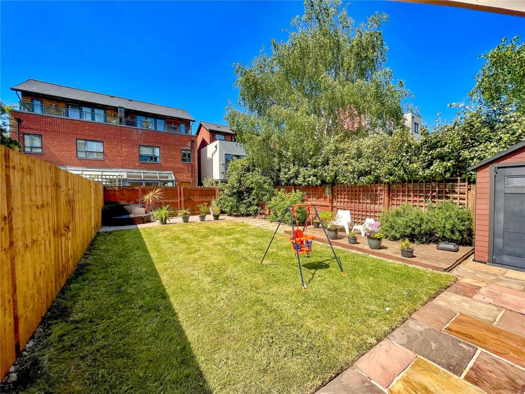 Robert Harrison Avenue, West Didsbury, M20 photo 2