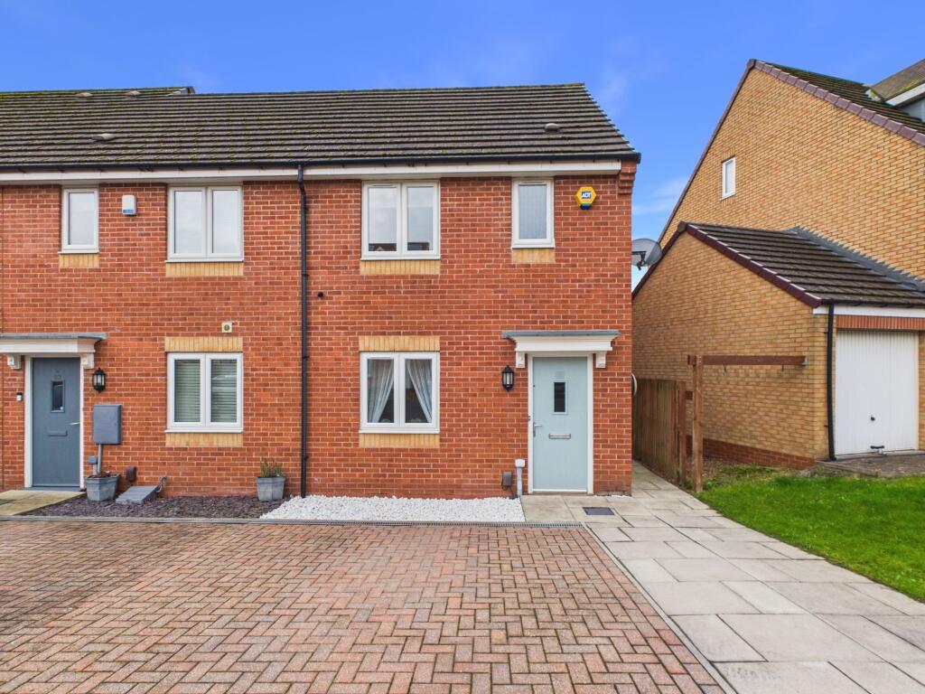 2-bed terraced on Brookville Crescent, Newcastle Upon Tyne, NE5, £165,000