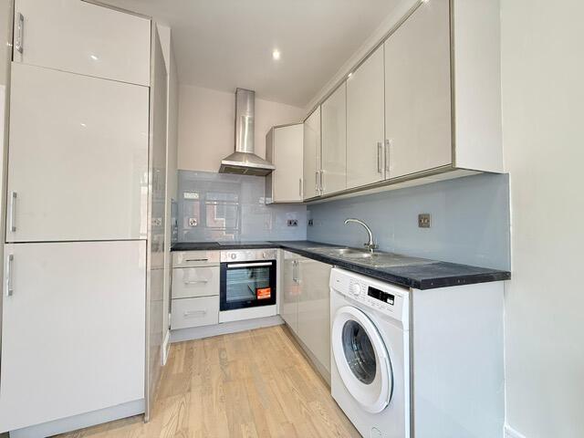 Main image of property: 2-4 The Parade, WD17