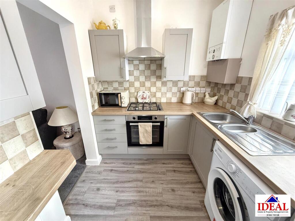 House in Doncaster, South Yorkshire - View 4