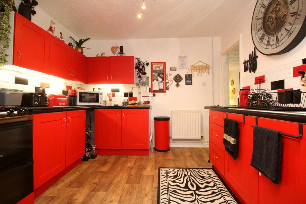 Isfryn Road, Meliden, Denbighshire, LL19 photo 4