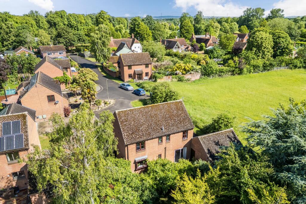 Main image of property: Brewer Close, Steventon, OX13