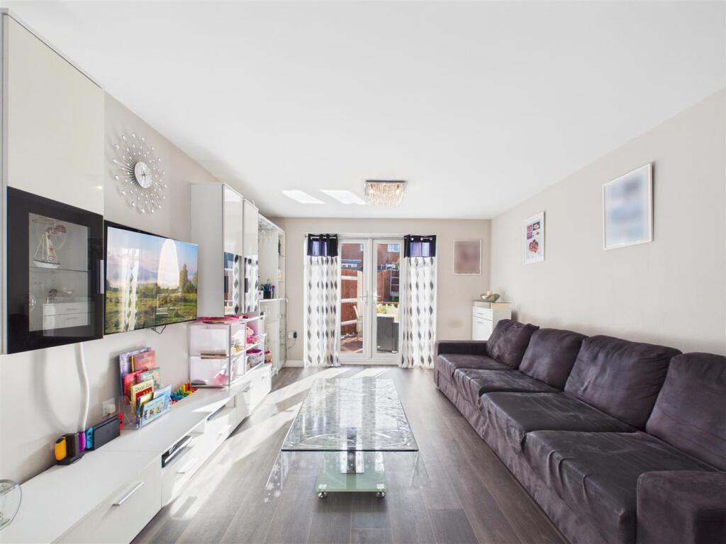 House in Worcester - More