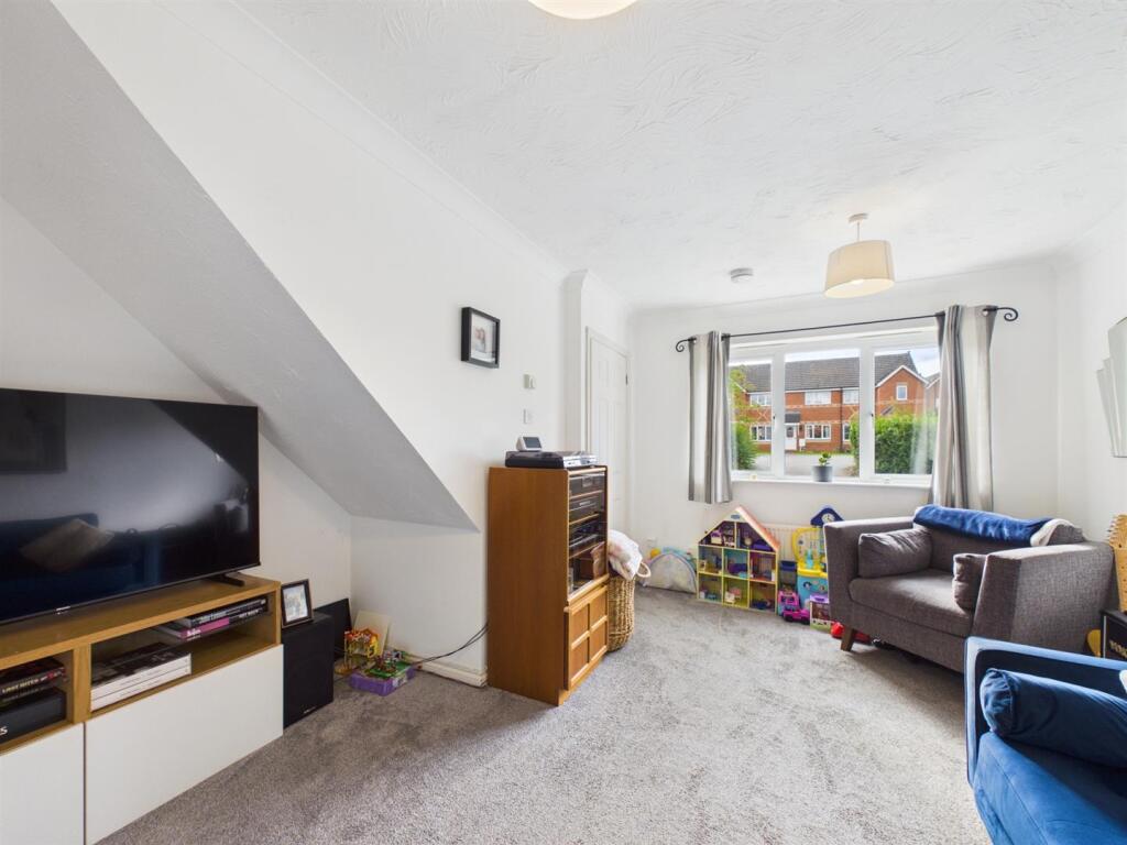 House in Harborough, Little Bowden - View 4