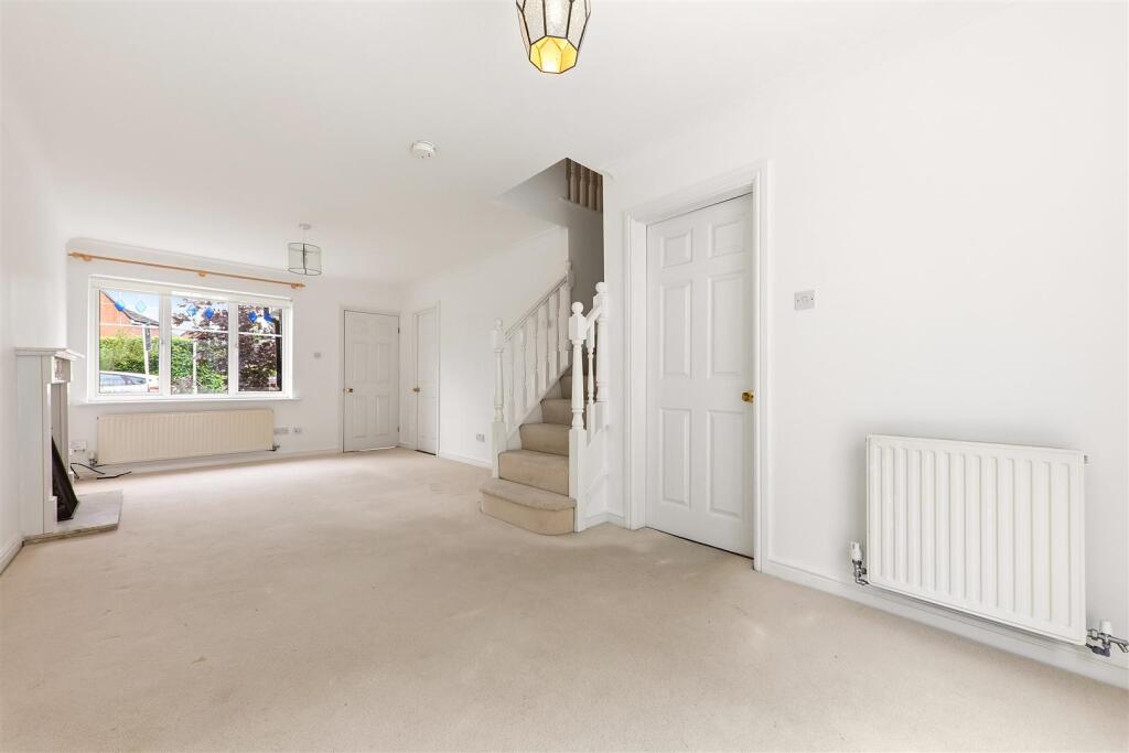 37, Boothroyd Drive, Meanwood, Leeds, West Yorkshire. photo 4