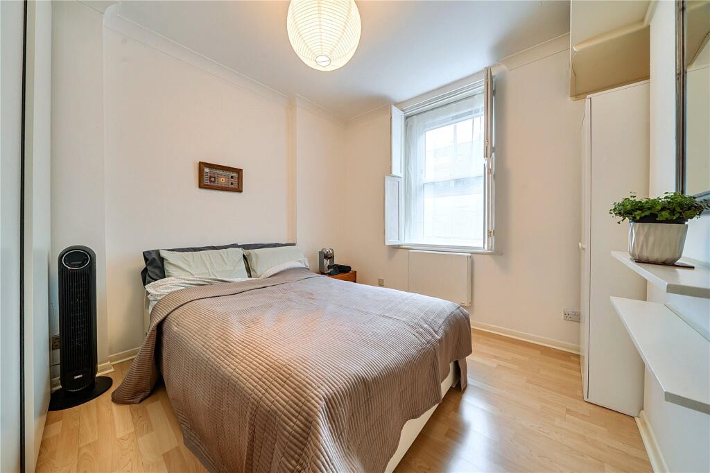 Apartment in London, Elephant and Castle - View 5