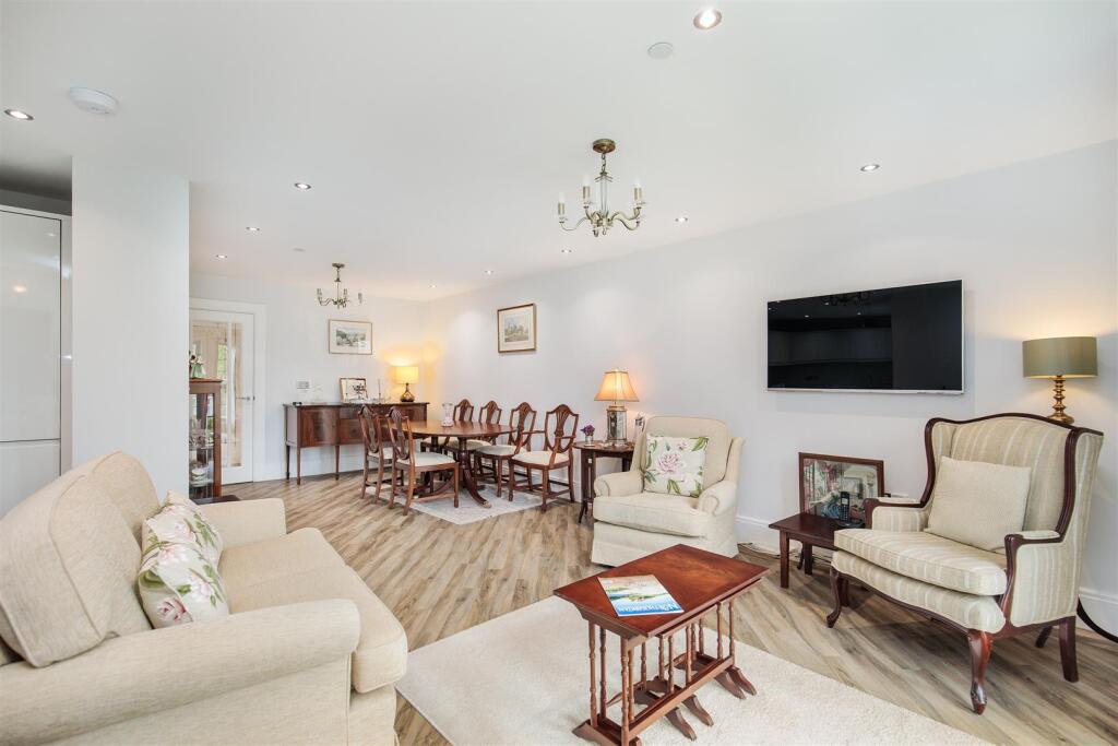 Kings Avenue, Morpeth, NE61 photo 4