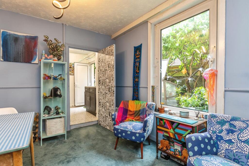 Apartment in Tonbridge - More