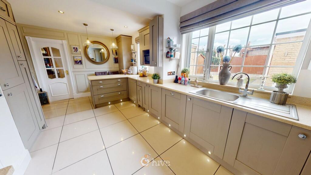 Sandrock Drive, Bessacarr, Doncaster, DN4 photo 5