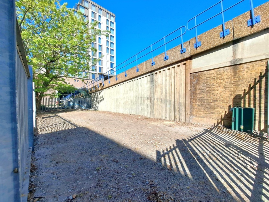 Flexible property space
