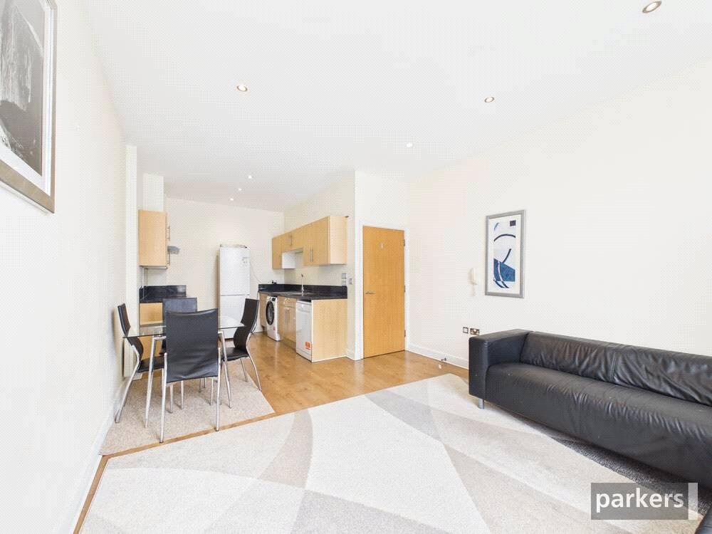 Apartment in Reading - View 3