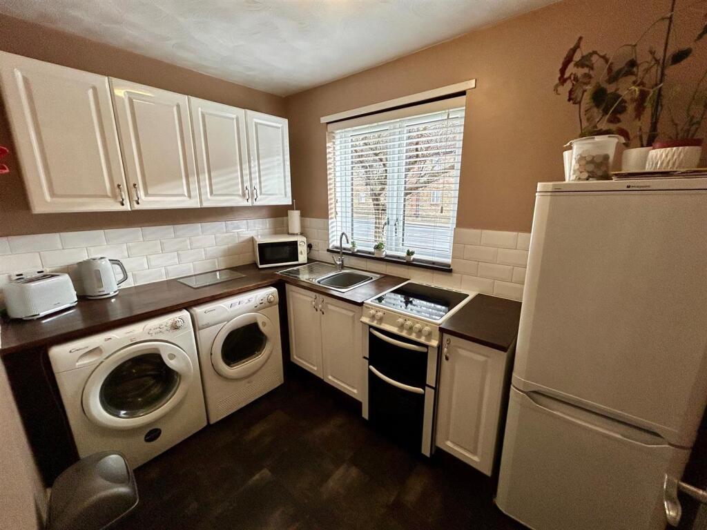 Apartment in Epping Forest, Waltham Abbey - View 4