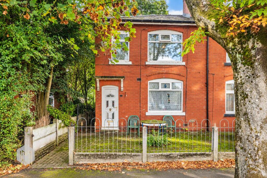 3-bed semi-detached on Lichfield Drive, Bury, BL8, £185,000