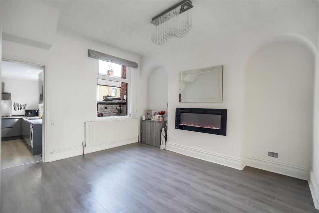 House in Darlington - View 5