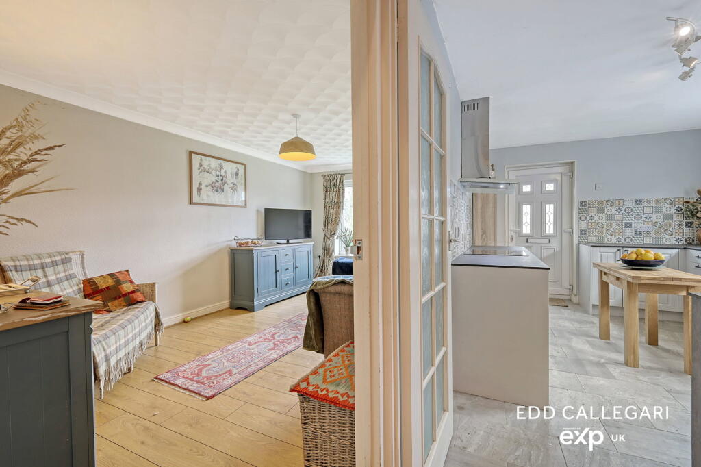 House in Ipswich, Elmsett - More