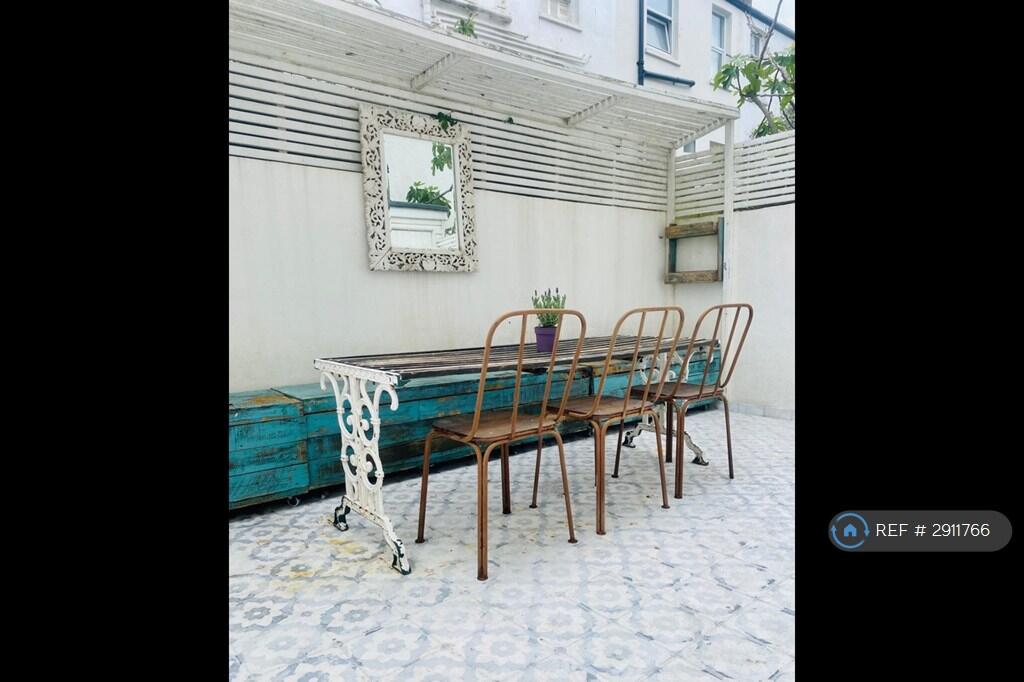 4 bedroom terraced house for rent