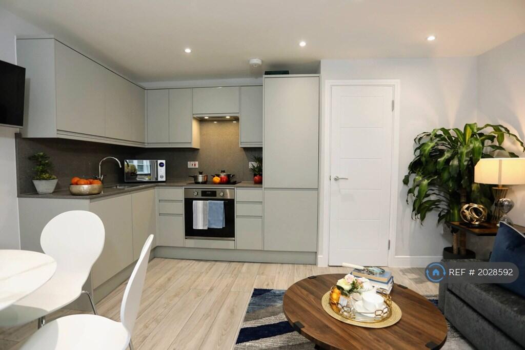 Apartment in London - View 3
