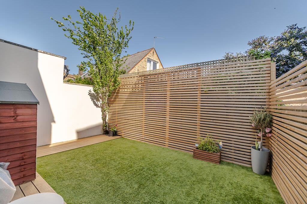 House in London - View 4