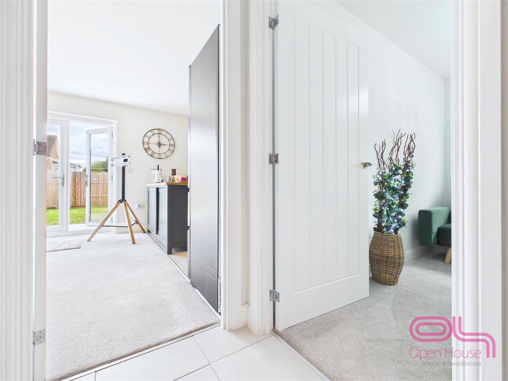 House in Swadlincote, Newhall - View 5