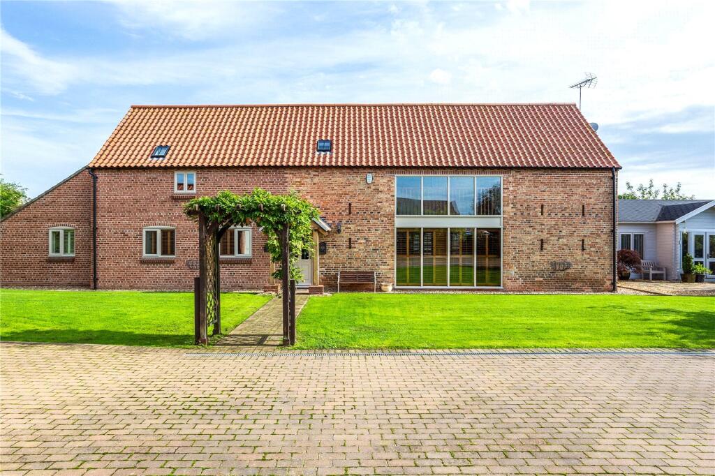 Main image of property: Manor Road, Swinderby, Lincoln, Lincolnshire, LN6