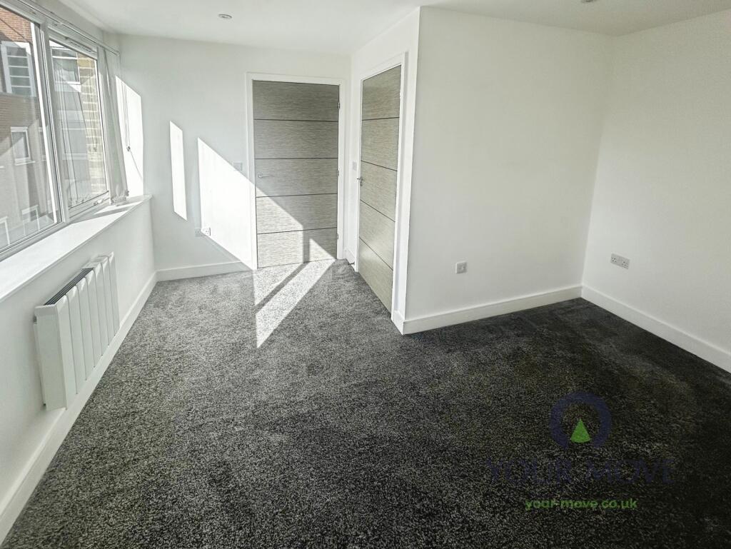 Apartment in Milton Keynes, Bedford - View 5