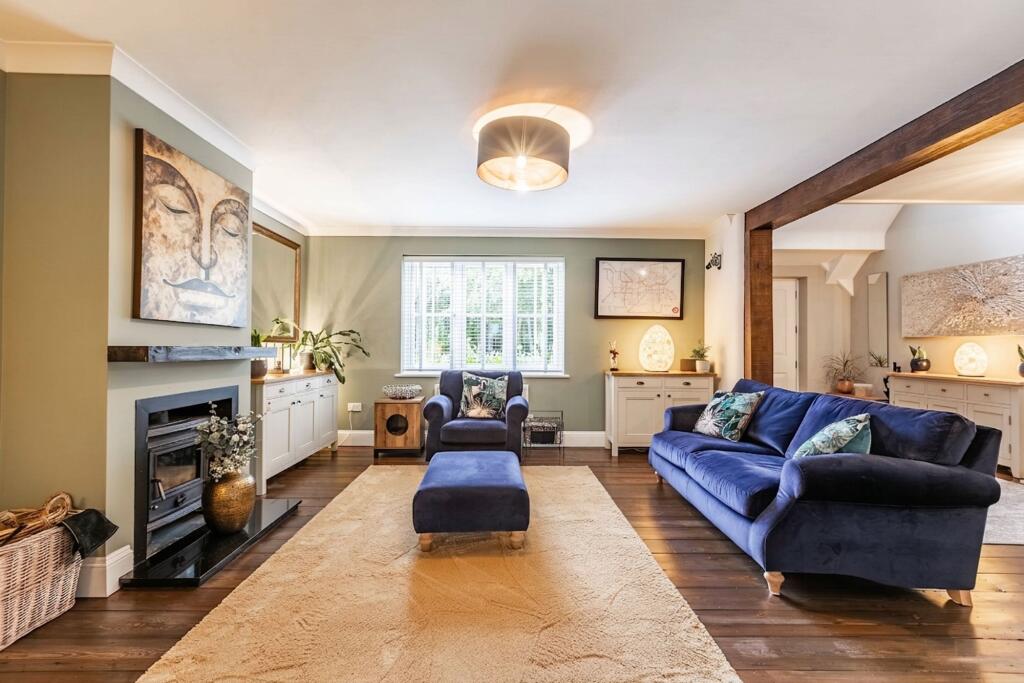 House in Fenland, Elm - More