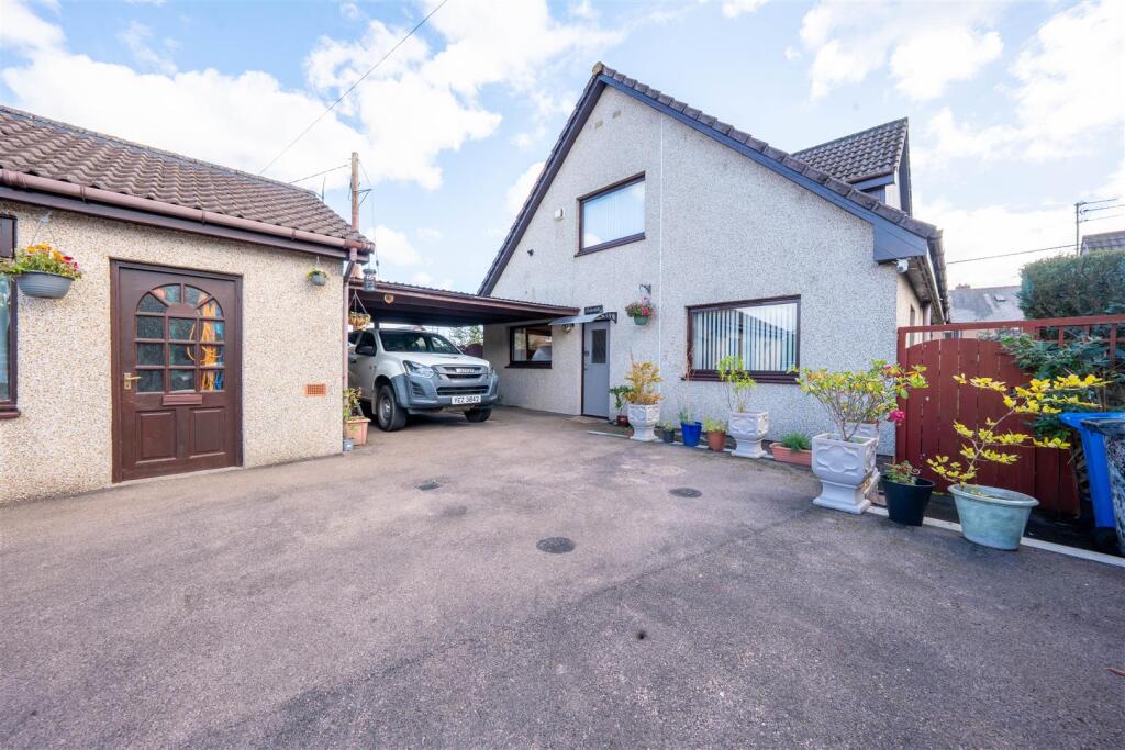 Main image of property: Dundee Road, Letham