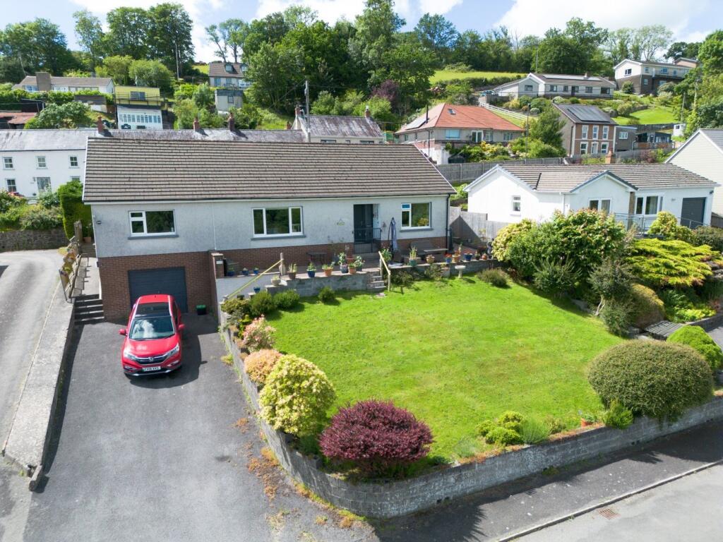 Well Street, Llandysul, SA44 photo 2