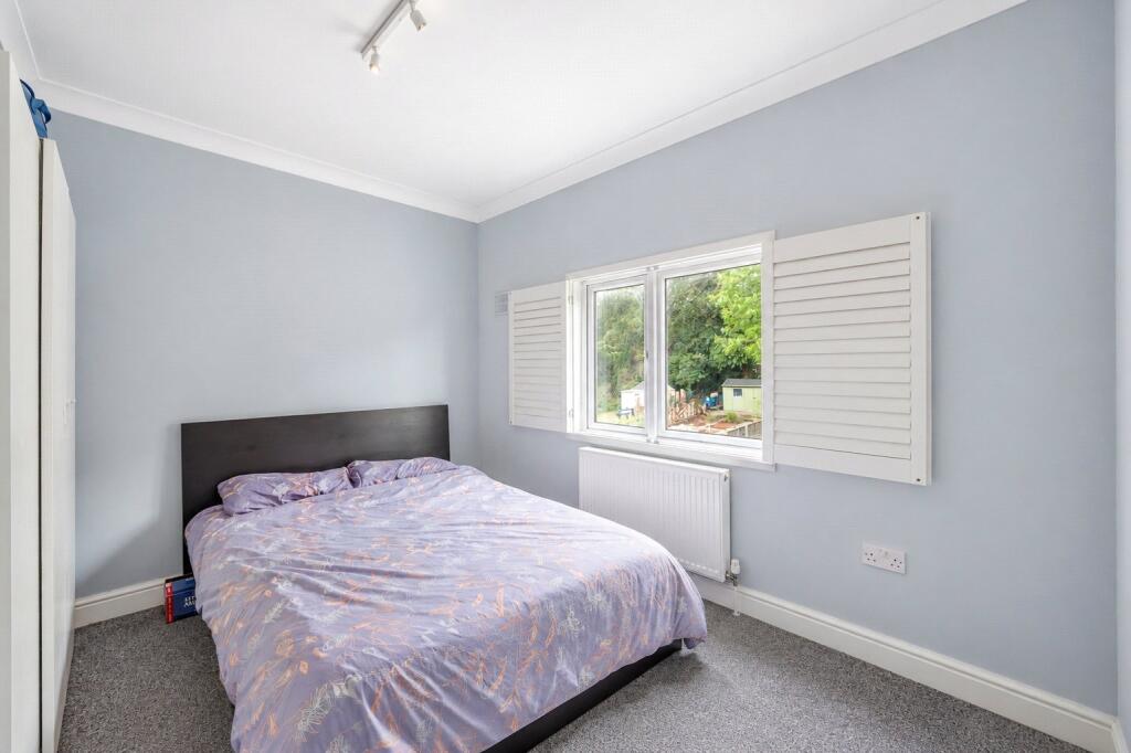 Apartment in London, Purley - View 3