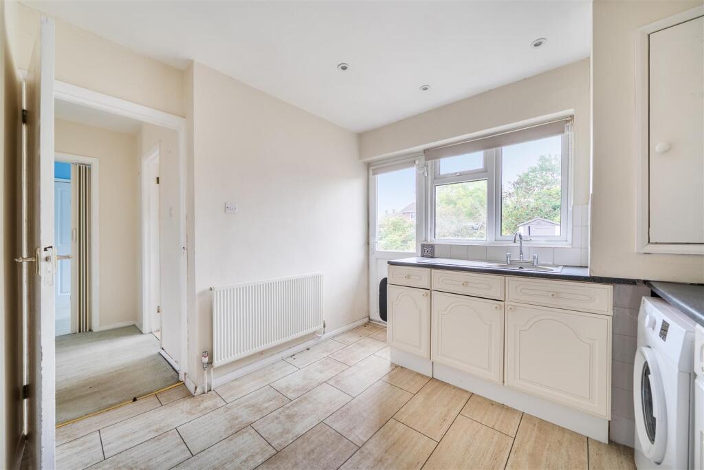 House in Maidstone, Headcorn - More