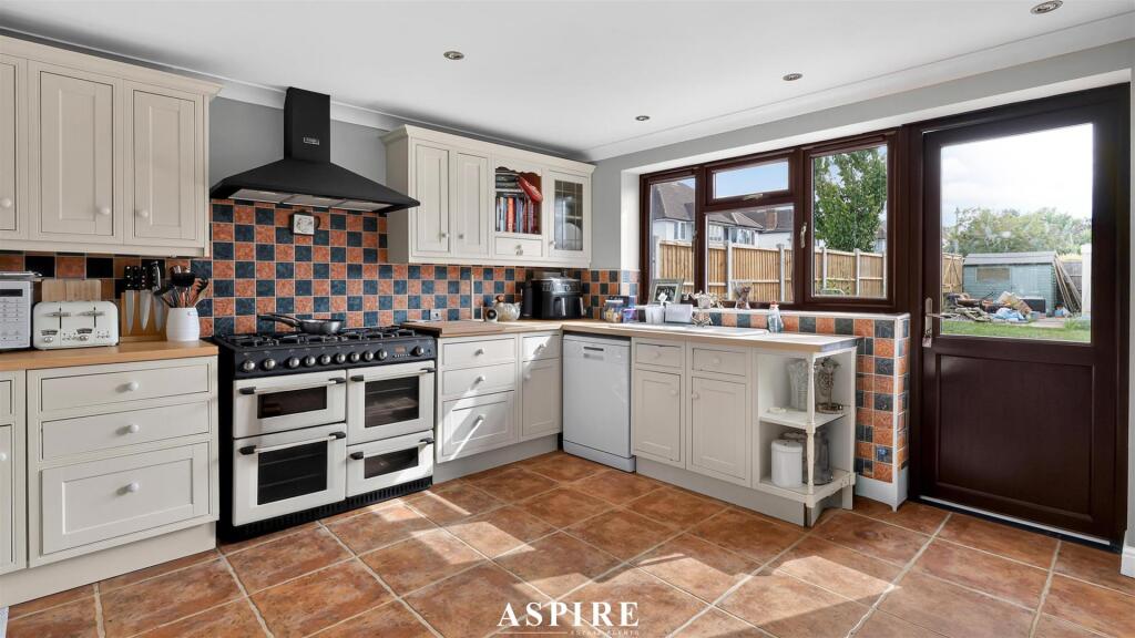 House in Southend-on-Sea, Essex - View 5