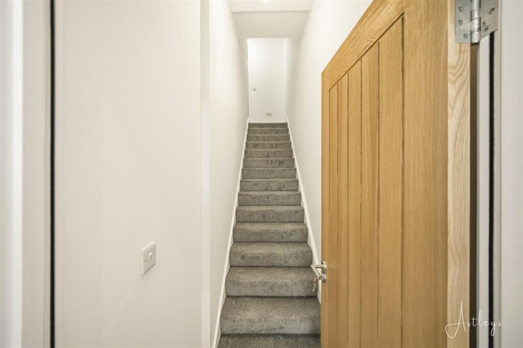 Apartment in Mumbles, Oystermouth - View 5
