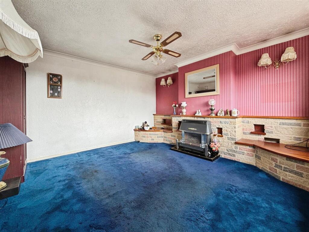House in Worksop, Manton - View 3
