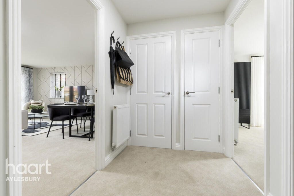 Apartment in Hemel Hempstead - View 2