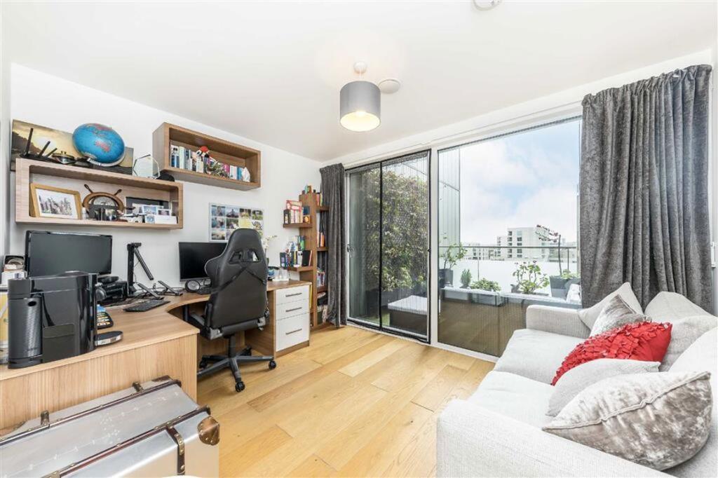 Apartment in London - View 5