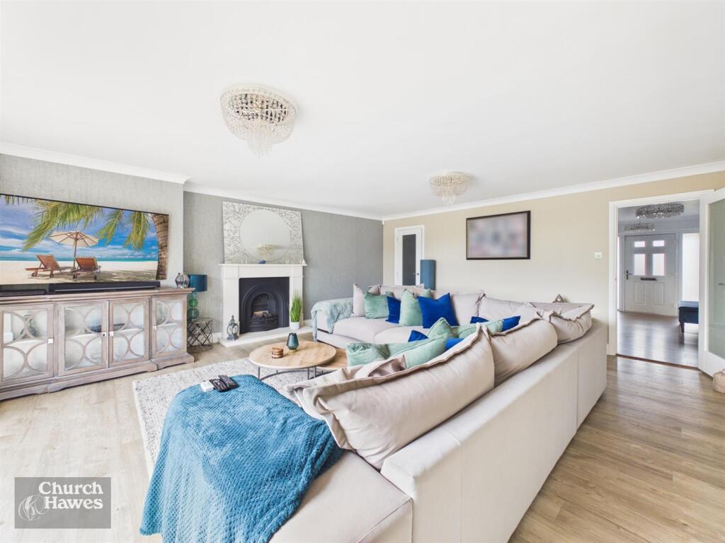 Bywater Road, South Woodham Ferrers, Chelmsford photo 4