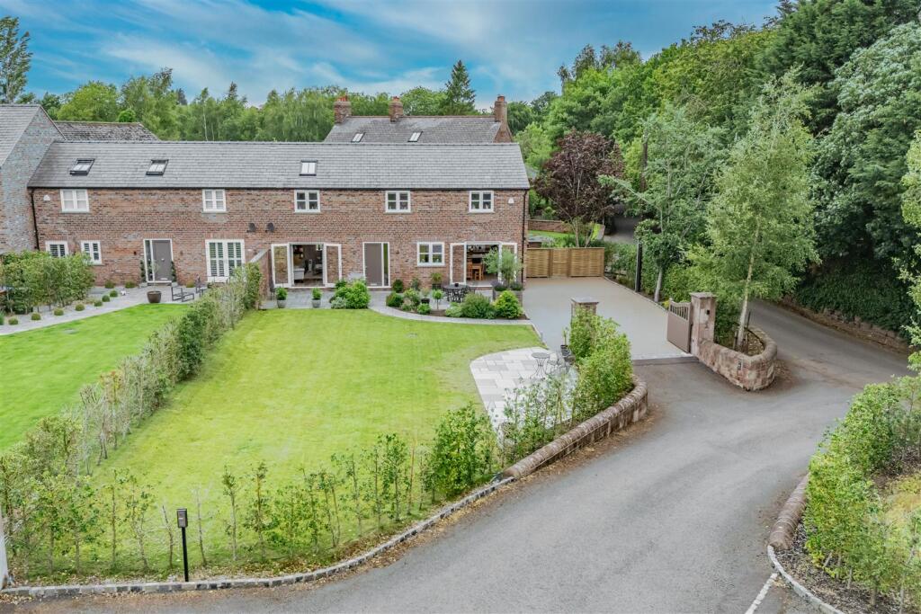 4-bed house on 1 Leigh View Barns, Cuddington, CW8 2WD, £650,000
