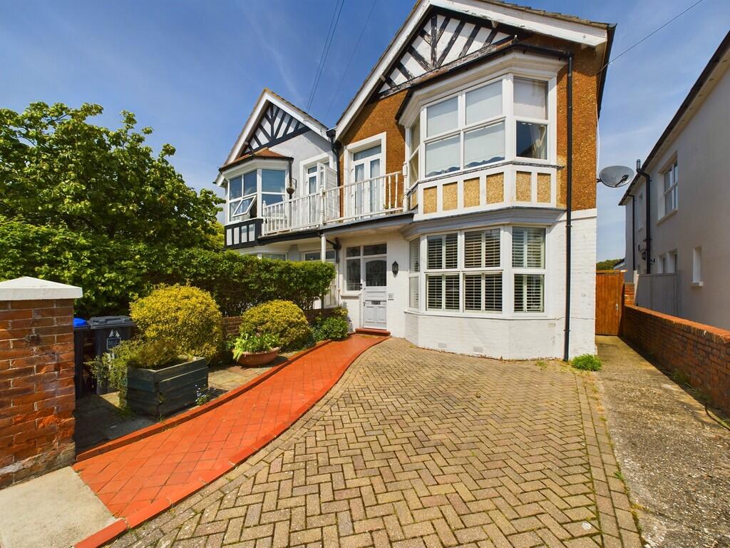 Main image of property: Church Walk, Worthing, BN11 2LT