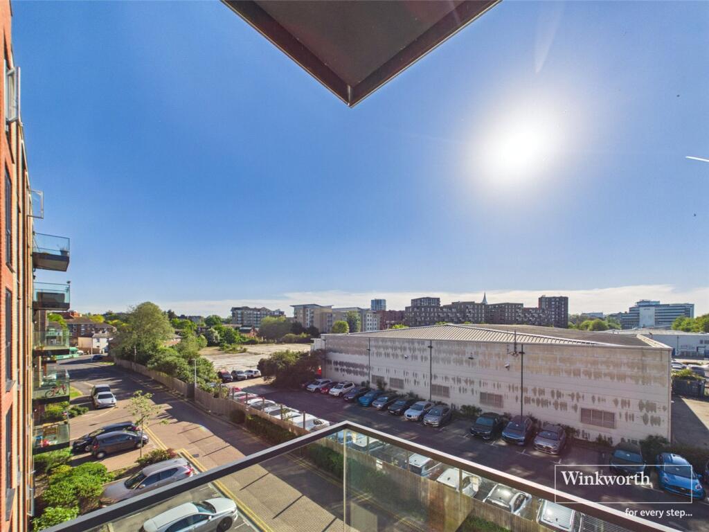 Main image of property: Oscar Wilde Road, Reading, Berkshire, RG1