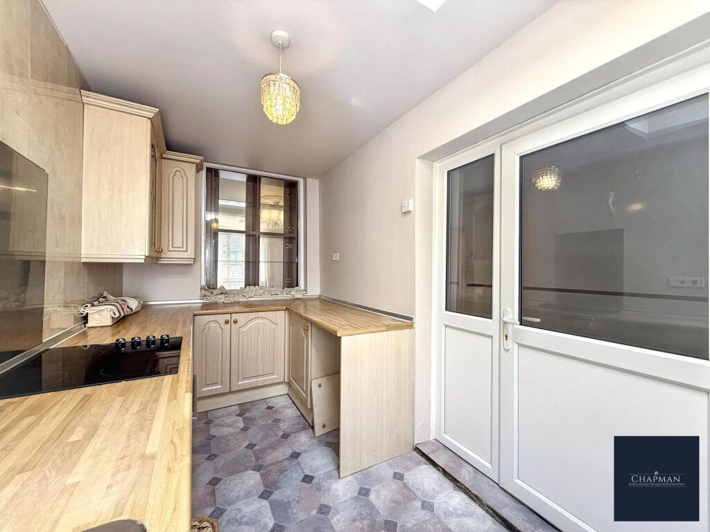 Wern Street, Tonypandy, CF40 - View 4