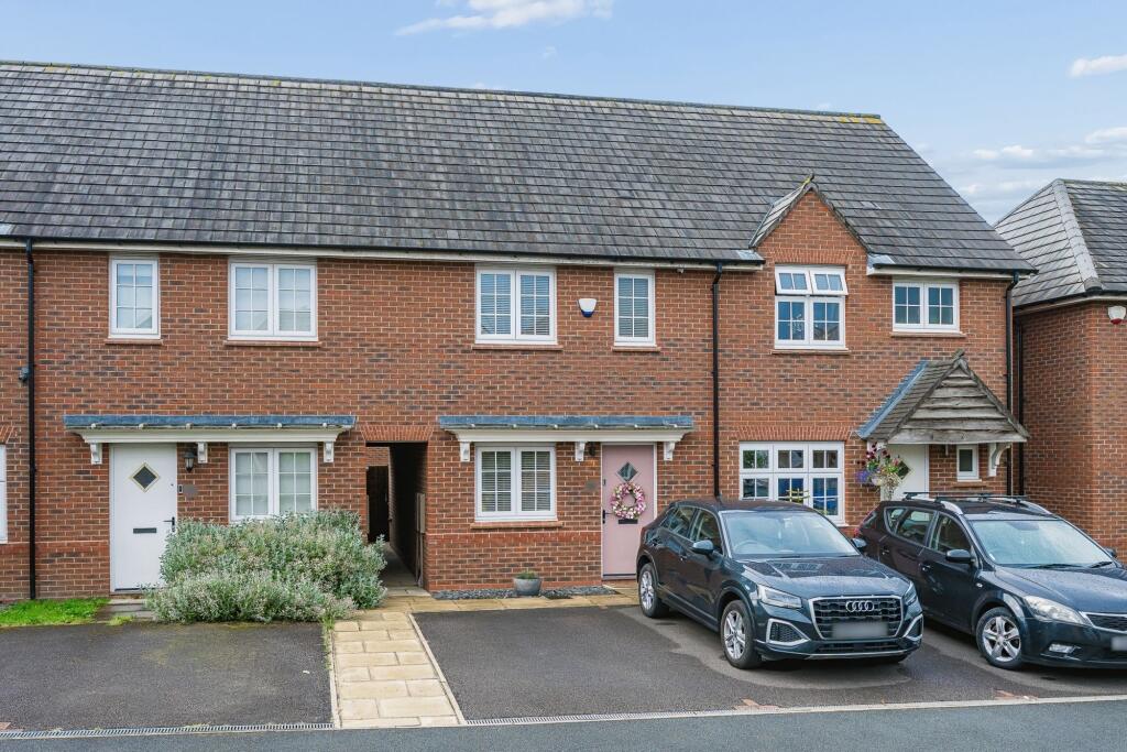 Main image of property: Clowes Crescent, Tyldesley, M29