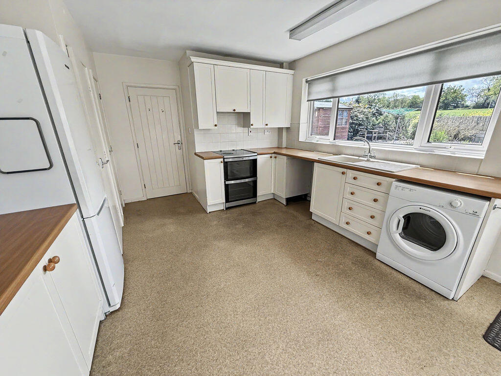 Yew Tree Drive, Bayston Hill, Shrewsbury, SY3 0PL photo 4