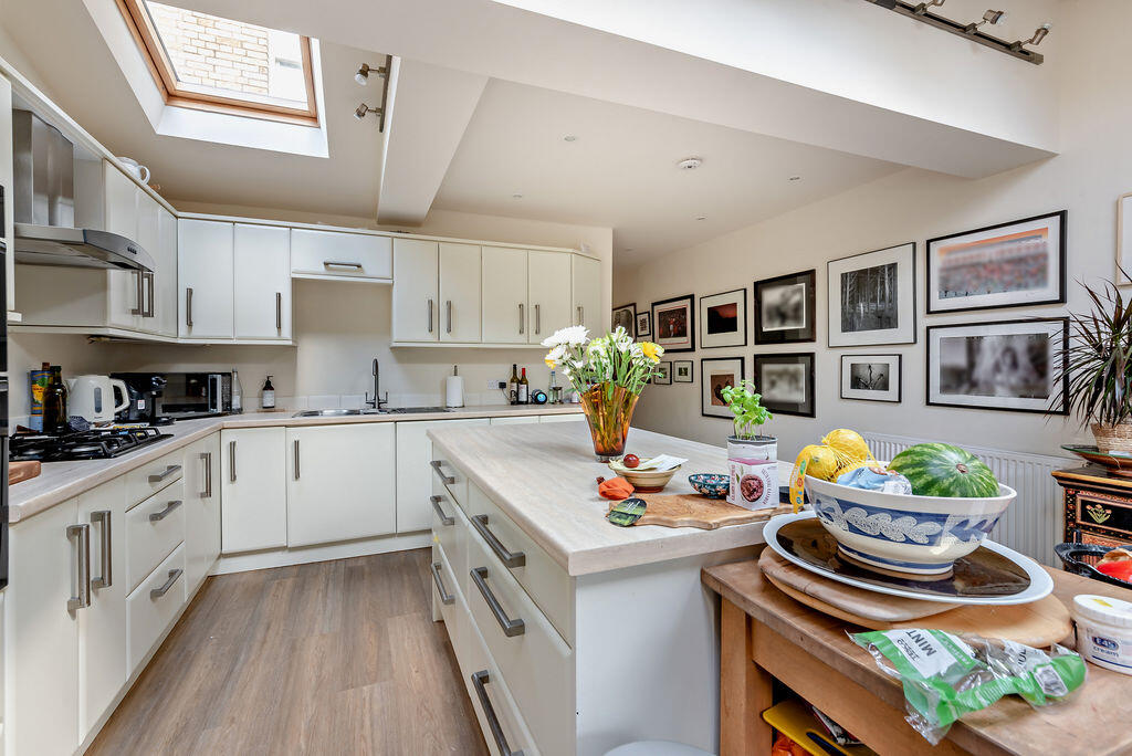 Main image of property: Oakthorpe Road, Oxford