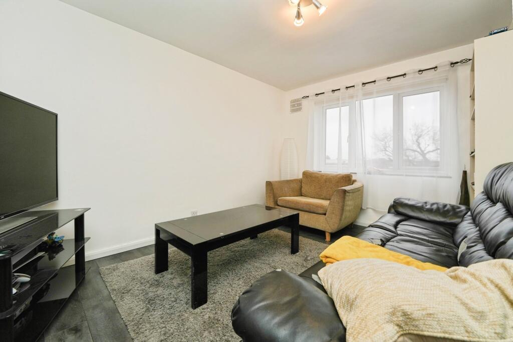 Wheelwright Close, Worcester, Worcestershire, WR4 - View 4