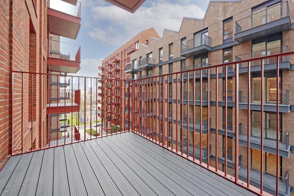 Apartment in London - View 5