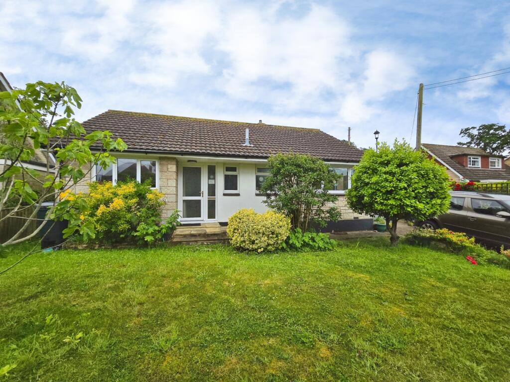 Main image of property: The Avenue, Totland Bay, Isle of Wight