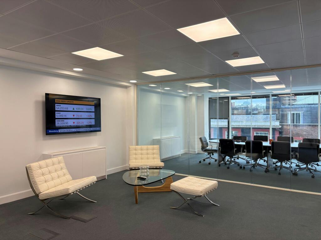 5th Floor Informal Seating.jpg